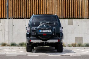 Mitsubishi Pajero Wagon 3.2 Di - 6