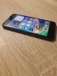 iPhone 8 / 64GB Čierny Nová batéria TOP stav - 6