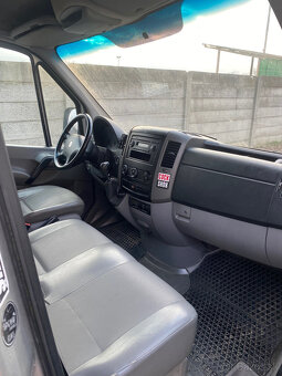 Volkswagen Crafter 2.5TDI 2009 - 6