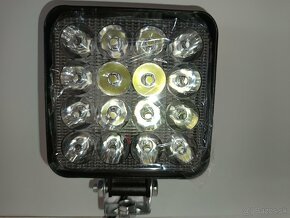 Led pracovné  svetlo 12V 48W - 6