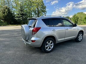 Toyota Rav4 2.2 D-4D - 6