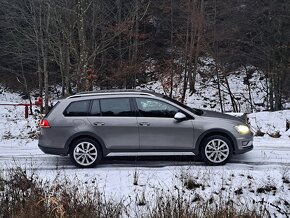 VW Golf Variant 4x4 ALLTRACK DSG 2016 - 6