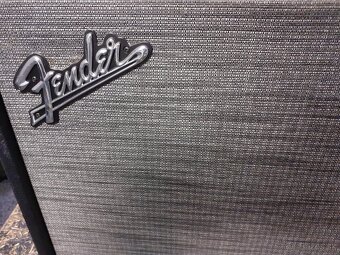 FENDER SUPER SONIC 60W, kombo s flight case na kolieskach - 6