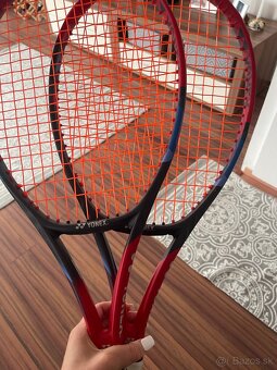 Yonex vcore 98 285g tenisové rakety - 6