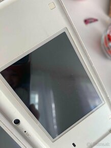 Nintendo DSi + 16gb - 6