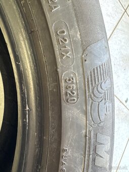 Predám 2ks letné 205/55 R17 MICHELIN - 6