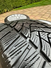 5x112 R17 zimné gumy originál disky VW Macau - 6