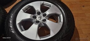 Predám zimný komplet Toyota 5x114,3 pneu Nokian 225/65/R17 - 6