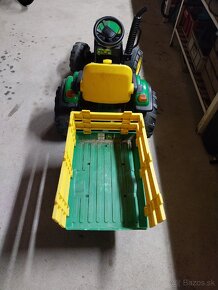 Predám elektrický traktor Jonh Deere - 6