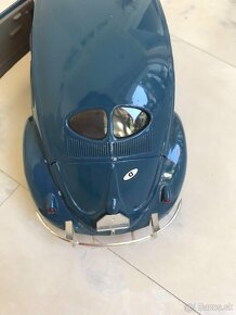 Maisto 1951 Volkswagen Beetle - 6