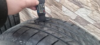 Predám 4ks letné pneuBridgestone Turanza T001 205/55 R17 RSC - 6