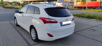 Hyundai i30 1.6crdi - 6