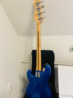 Bass Fender Squier - 6