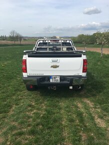 Chevrolet Silverado 5.4., USA - 6