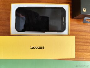 Doogee S61 Cat s42 - 6