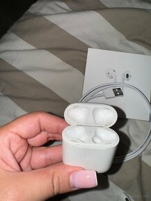 Airpods 1 - 6