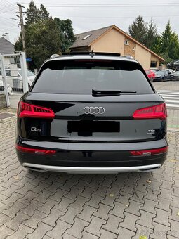 Audi Q5 40 2.0 TDI Design quattro S tronic - 6