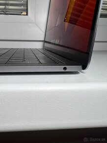 Macbook Pro 13-inch 2017 Space Gray - 6