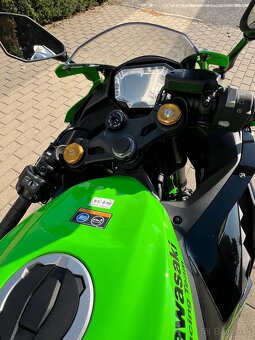 Kawasaki ZX-4RR zelená + quickshifter - 6