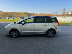 Peugeot 5008 2.0 HDi 110kw TOP VÝBAVA - 6