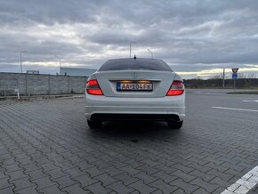 Mercedes-Benz C 320 CDI 4matic A/T - 6