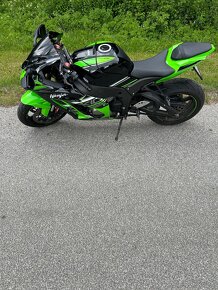 Kawasaki Ninja zx10R - 6