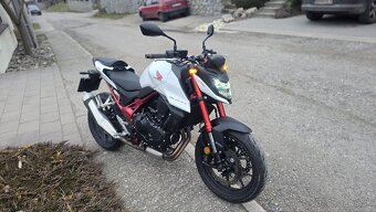 HONDA CB750 Hornet, r.v. 2024, naj 8700km - 6