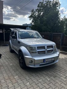 DODGE NITRO 2.8 - 6