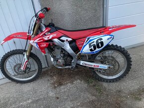 HONDA CRF 250 R - 6