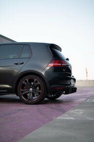 VW GOLF 7 GTI PERFORMANCE - 6