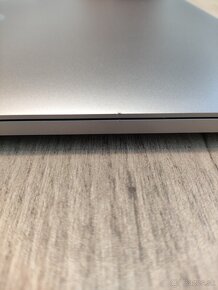 MacBook Pro 15" 2018 - 6