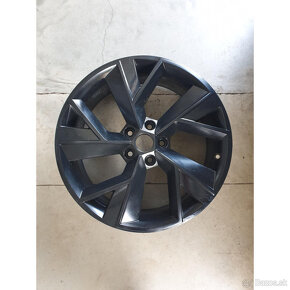 1kus Hyundai Tucson disk 5x112 R19 ET53 - 6