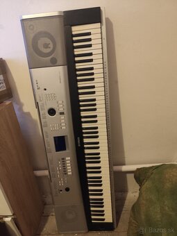 Predám klavír Yamaha DGX520 - 6