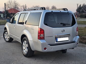 Nissan Pathfinder 2.5 dCI MT6 7-miestny - 6