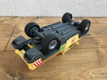 Schleich Záchranné terénne auto - 6