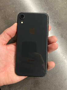 Predam Iphone xr 128gb cierny - 6