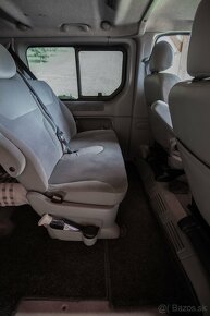 Opel Vivaro  Life  2,5 CDTI 2005 , renault - 6