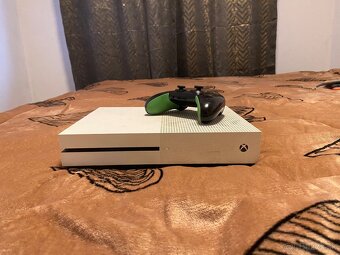 Xbox one s - 6