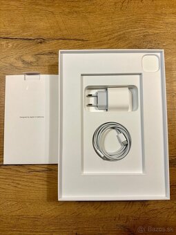 iPad Pro 11 (2nd Generation) 256GB Silver - 6