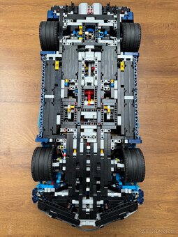 Lego stavebnica Bugatti - 6