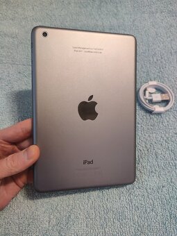 Apple iPad Mini 16GB - 6