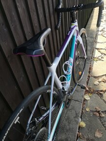 Giant, damsky karbonovy cestny bicykel (ako trek,bianchi) - 6