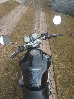 Honda Hornet 900 - 6