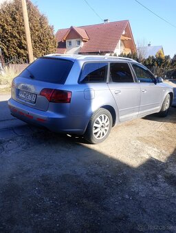 Audi A4B7 - 6