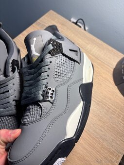 Jordan 4 Retro Cool Grey - 6