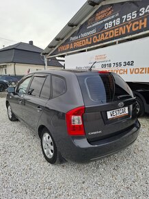 Kia Carens 2.0 LX - 6