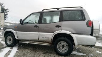 Nissan Terrano - 6