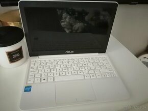 Asus Eeebook - 6