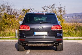 Volkswagen Touareg 4.2 V8 A/T - 6