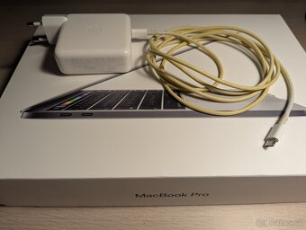 MacBook Pro 13 i7 16GB 512GB - 6